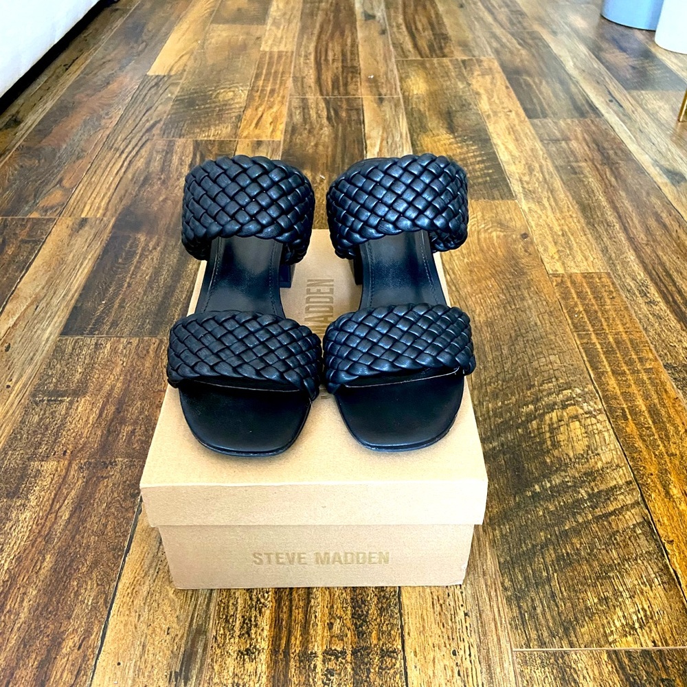 Steve Madden Daphne Sandals Sz 11